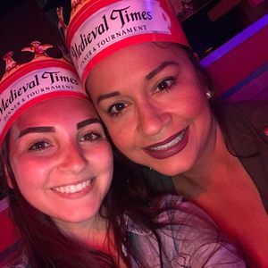 Meet your Posher, Anika